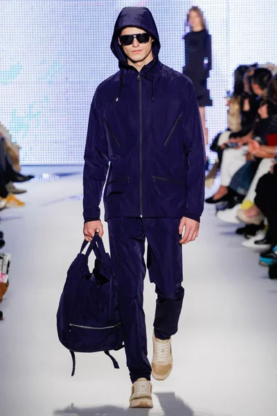 Look 23
